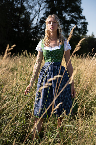 Dirndlbluse mit Spitzenarm