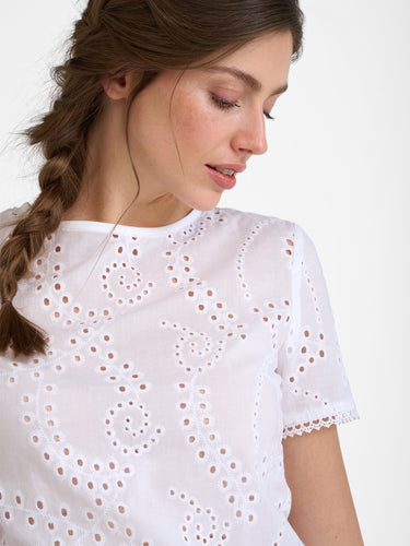 Bluse aus Lochstickerei